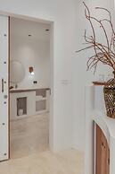 Ampersand Resort