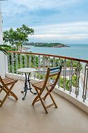Ampersand Resort