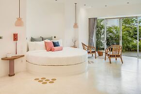 Ampersand Resort