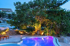 Ampersand Resort
