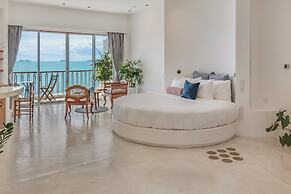 Ampersand Resort