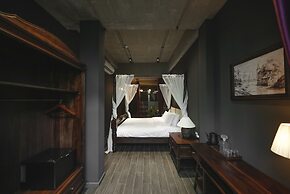 The Chum Boutique