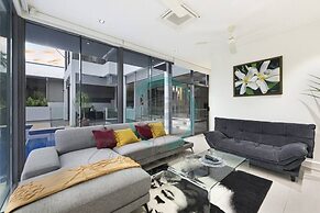 ZENLUX INFINITY - 4BR with Private Pool
