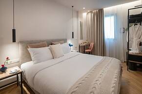 IRA-HPA Hotel