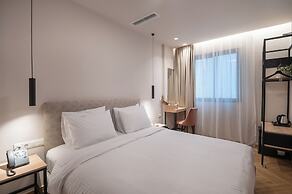 IRA-HPA Hotel