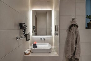 IRA-HPA Hotel