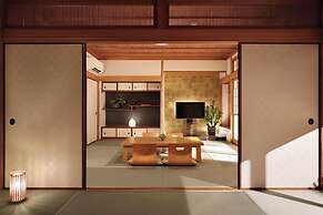 Crystal Besso Shirahama