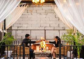 Moustache Bhimtal Luxuria, Nainital