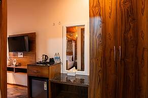 Moustache Bhimtal Luxuria, Nainital
