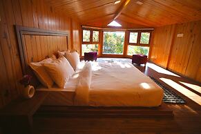 Moustache Bhimtal Luxuria, Nainital