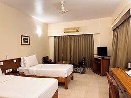 lhaki Hotel