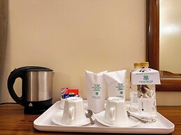 lhaki Hotel