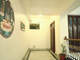 lhaki Hotel
