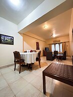lhaki Hotel