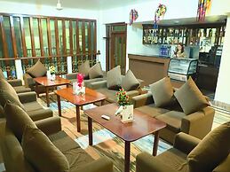 lhaki Hotel