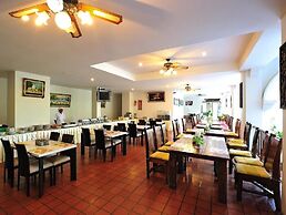 HRK Resort