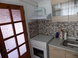 VS studios Triple Room with Bathroom