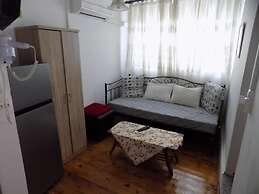VS studios Triple Room with Bathroom