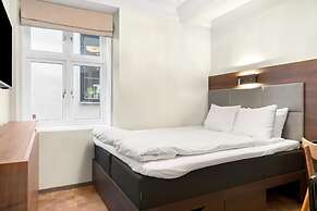At Old Town Aparthotel