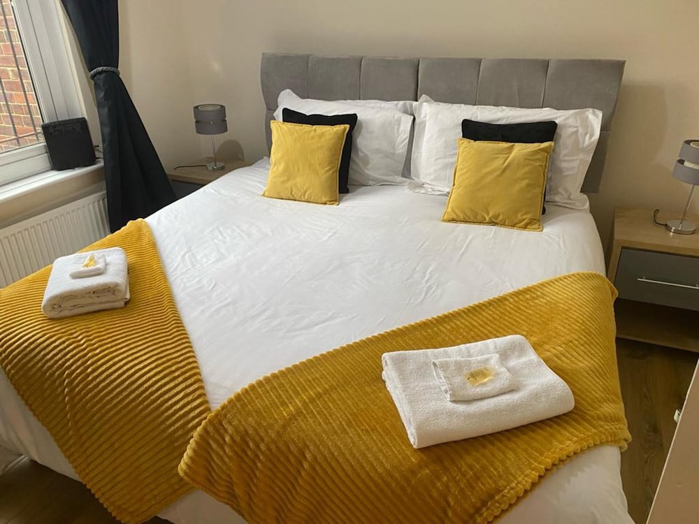 Leeds Cosy,1br Apt, Garden & Free Parking