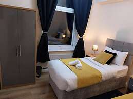 Leeds Cosy,1br Apt, Garden & Free Parking