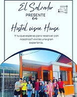 Hostal Cisne House