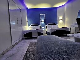 Lucky Hostel
