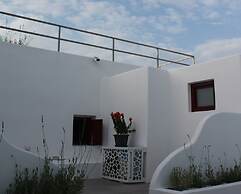 OUTOPOIA