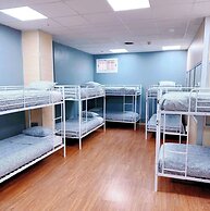 Hostel Acacias
