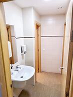 Hostel Acacias