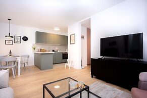 Billie Holiday apartment with balcony