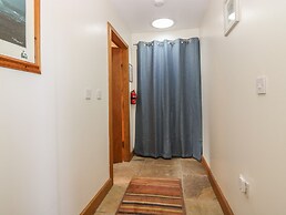 Dubh Sgeir Annex