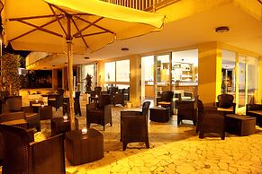 Hotel Alfa
