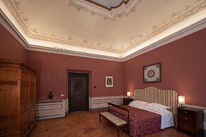 Delcorto Suites