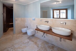 Delcorto Suites