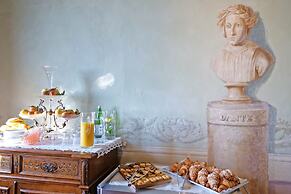 Delcorto Suites
