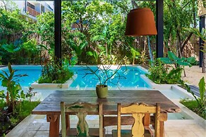 Marquez II Manor Tulum By Sandy Powerful