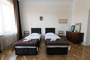 Anna's Guest house