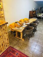 Anna's Guest house