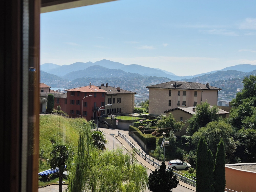 Executive Huge Flat in Central Lugano