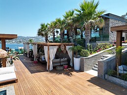 Gala Suites & Villas