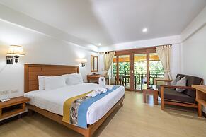 Meet Holiday Hotel