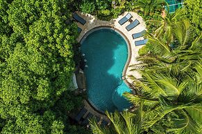 Meet Holiday Hotel