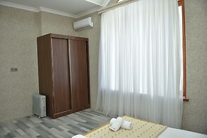 Foothills villa
