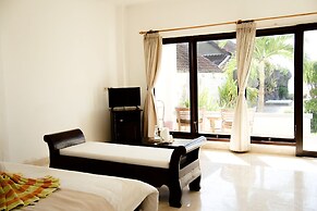 Alam Bali Beach Resort