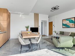 Sanders Olive - Chic 1-bdr Apt With Shared Pool