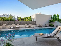 Sanders Olive - Cozy 1-bdr Apt With Shared Pool
