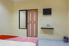 OYO 90923 Makassar Cottage