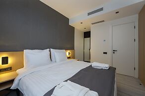 The Grandeur Hotel