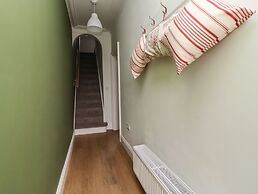 2 James Street